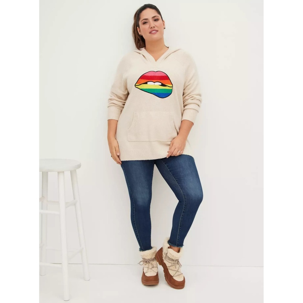 Torrid Womens Rainbow Sweater Size L/0 Ivory Graphic Lips Pullover Stretchy Cozy